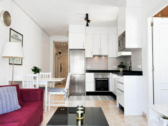 2-bedroom Apartment In Torrevieja, Spain (62 M²)