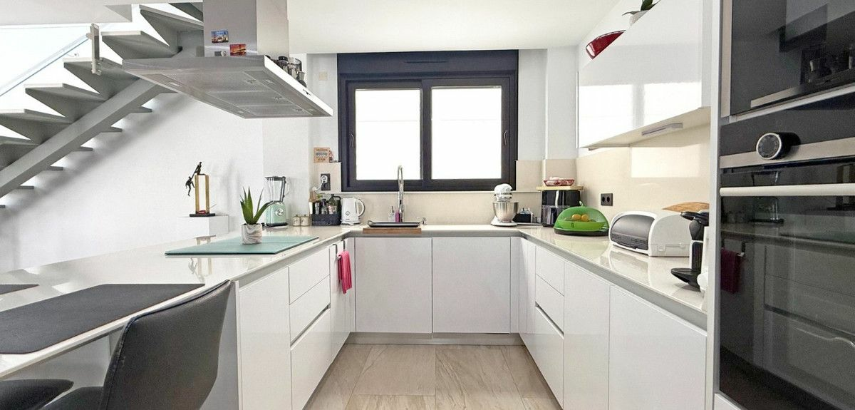 3-bedroom Villa In Orihuela Costa, Spain (190 M²)