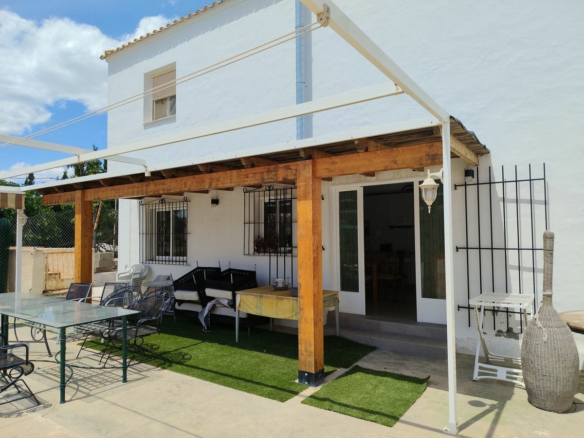 6-bedroom Villa In Los Montesinos, Spain (347 M²)