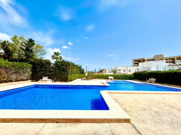 3-bedroom Villa In Orihuela Costa, Spain (144 M²)