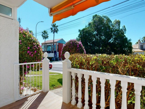 2-bedroom Apartment In Orihuela Costa, Spain (86 M²)