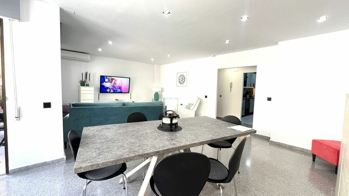 3-bedroom Apartment In Orihuela, Spain (130 M²)