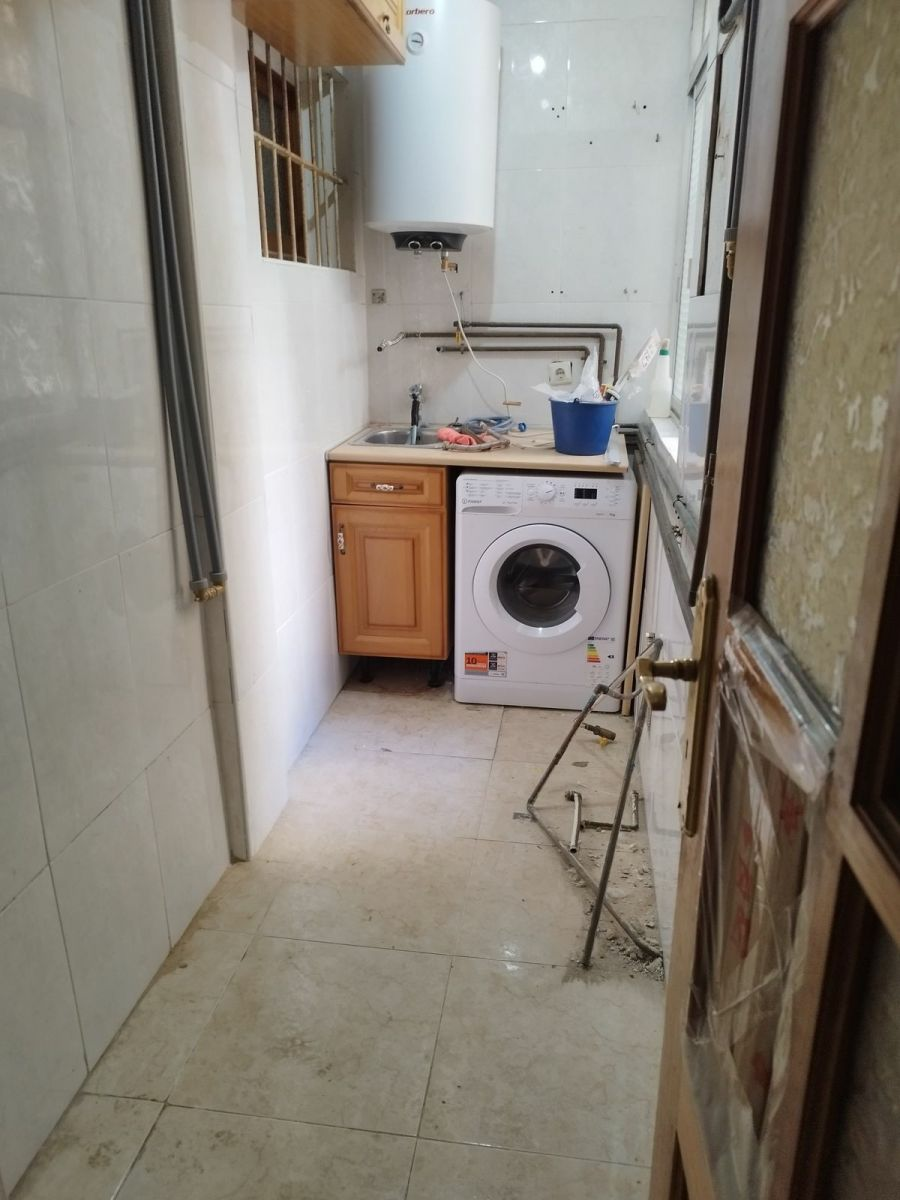 3-bedroom Apartment In Palma De Mallorca, Spain (90 M²)