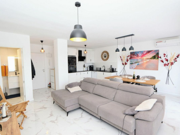Apartment In Orihuela Costa