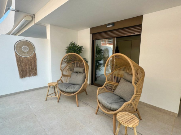 2-bedroom Apartment In Orihuela Costa, Spain (74 M²)