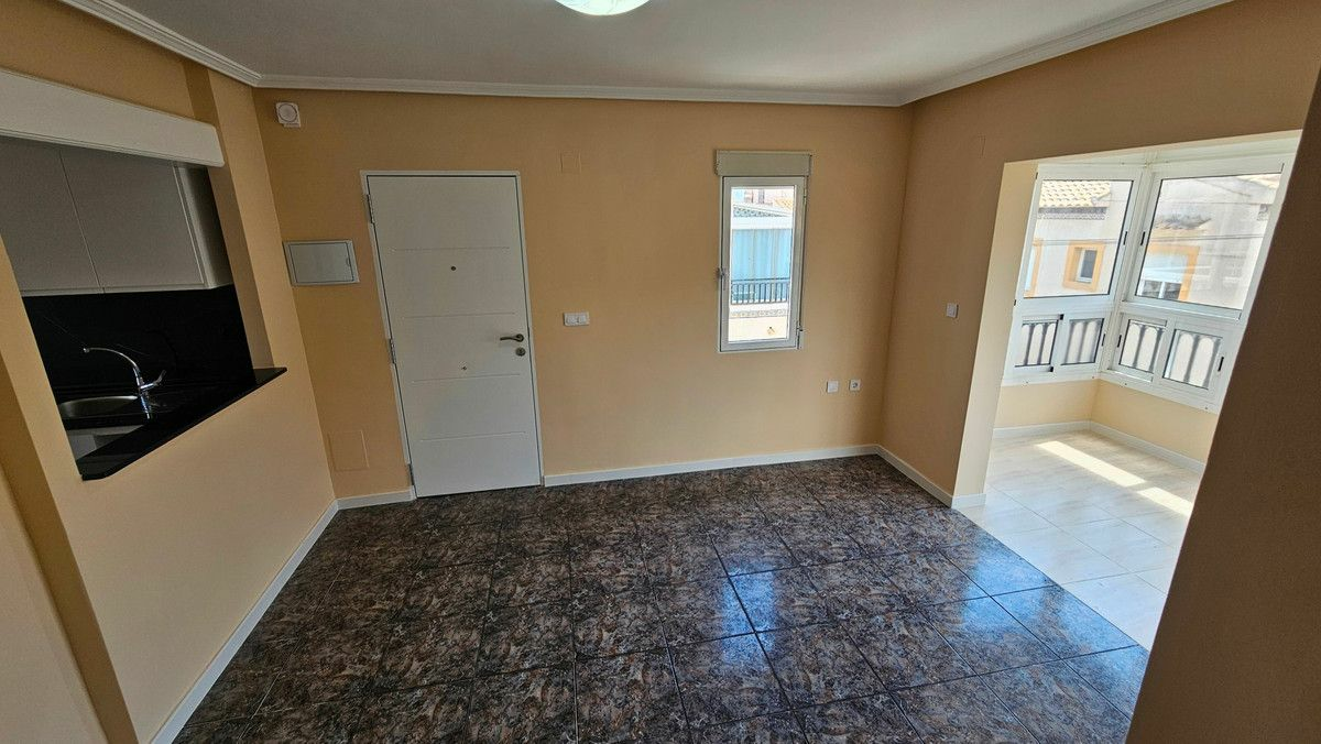 2-bedroom Villa In Orihuela Costa, Spain (52 M²)