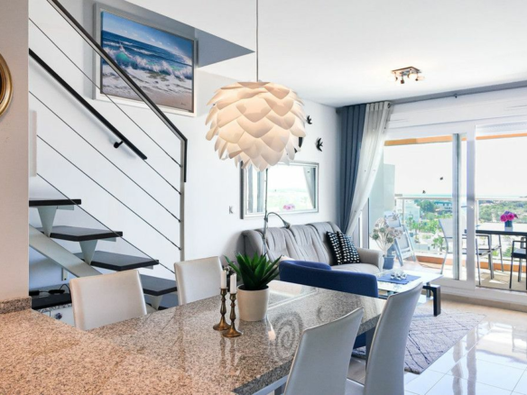 2-bedroom Apartment In Orihuela Costa, Spain (131 M²)