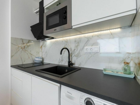 1-bedroom Apartment In Torrevieja, Spain (34 M²)