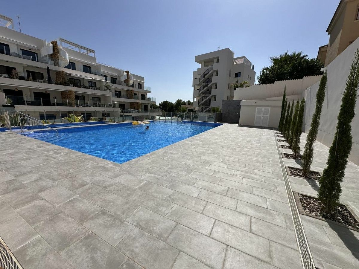 2-bedroom Apartment In Orihuela Costa, Spain (85 M²)
