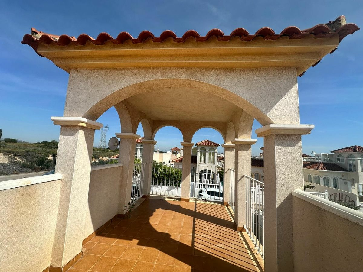 2-bedroom Villa In Algorfa, Spain (85 M²)