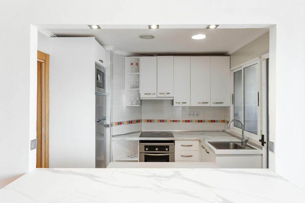 3-bedroom Apartment In Torrevieja, Spain (80 M²)