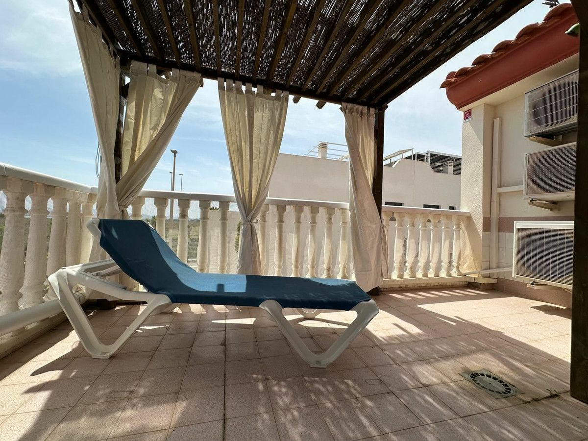 3-bedroom House In Los Alcázares, Spain (99 M²)