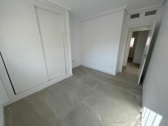 Apartment In Pilar De La Horadada