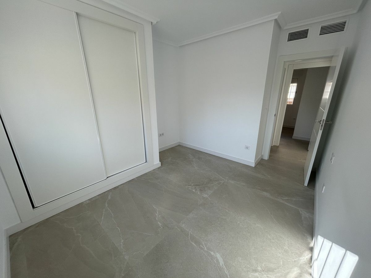 Apartment In Pilar De La Horadada