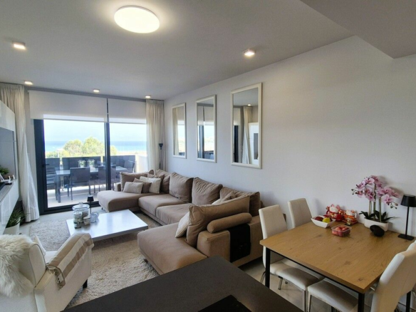 3-bedroom Apartment In Orihuela Costa, Spain (114 M²)