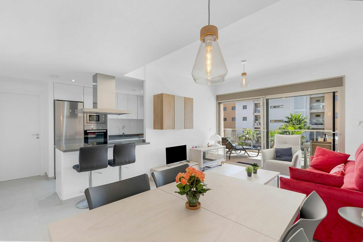 2-bedroom Apartment In Orihuela Costa, Spain (81 M²)