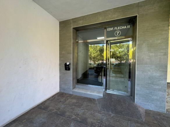 3-bedroom Apartment In Torrevieja, Spain (95 M²)