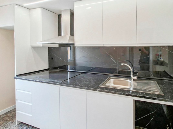 2-bedroom Villa In Torrevieja, Spain (51 M²)