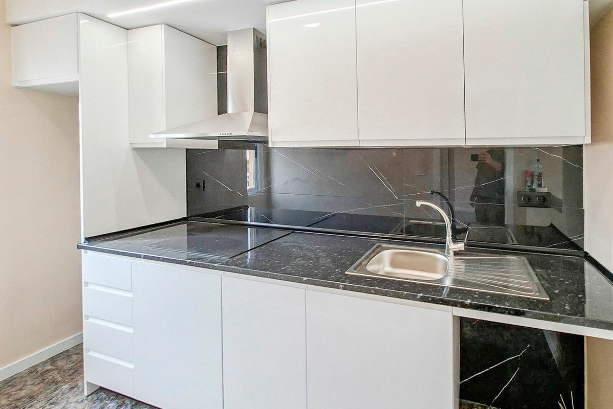 2-bedroom Villa In Torrevieja, Spain (51 M²)