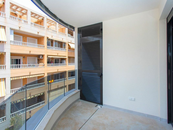 Apartment In Torrevieja