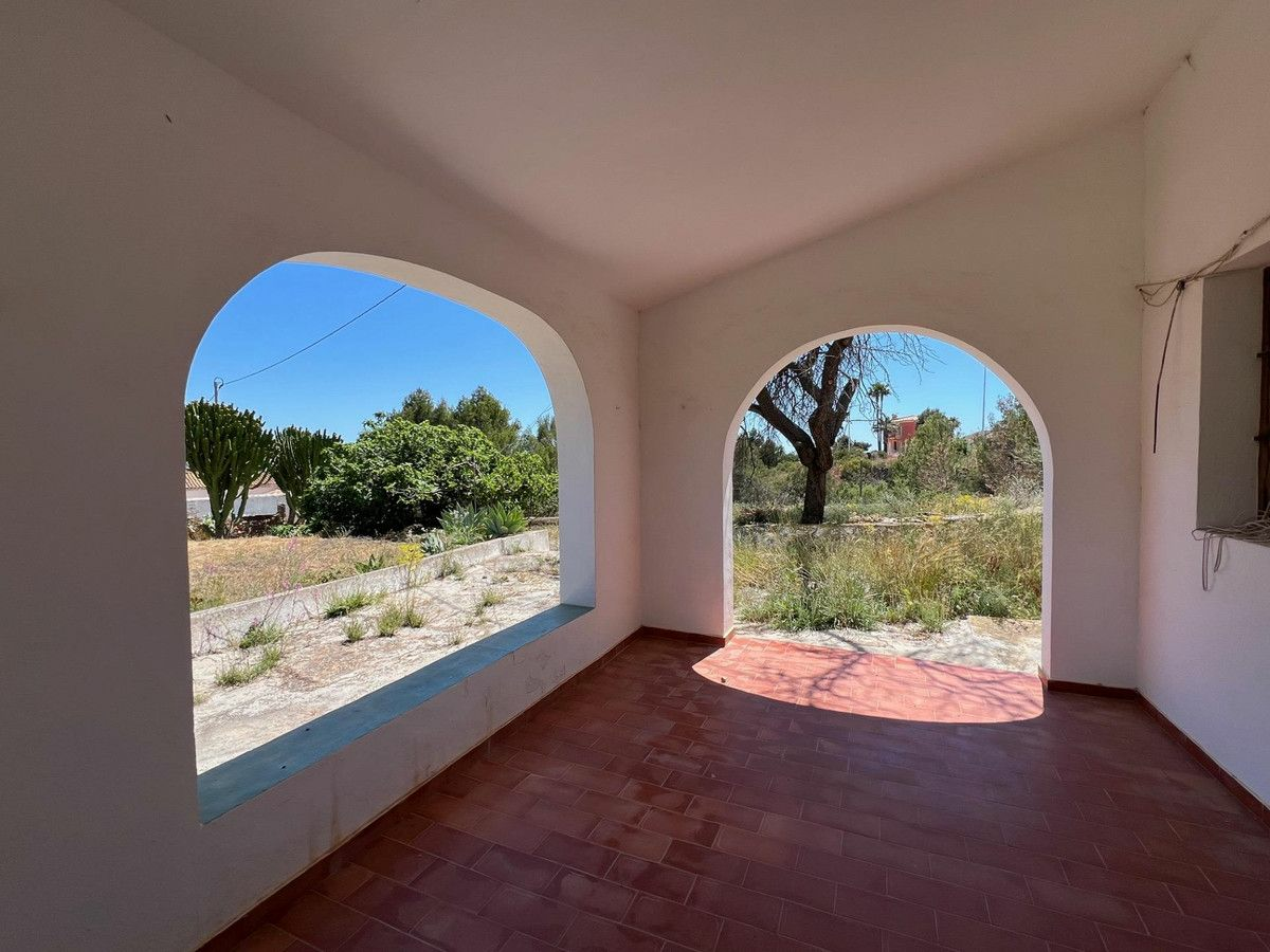 4-bedroom Villa In Calpe, Spain (128 M²)