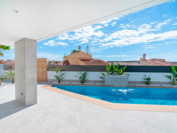 4-bedroom Villa In Rojales, Spain (203 M²)