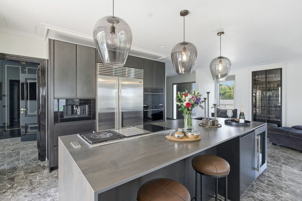 6-bedroom Villa In Orihuela Costa, Spain (442 M²)