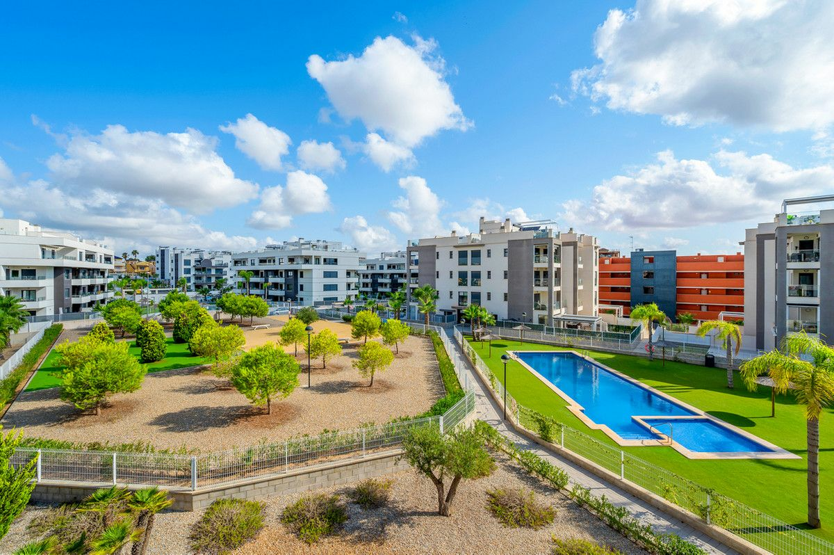 Apartment In Orihuela Costa