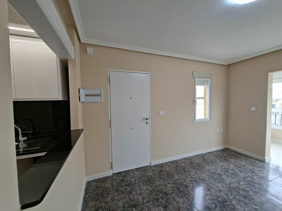 2-bedroom Villa In Orihuela Costa, Spain (52 M²)