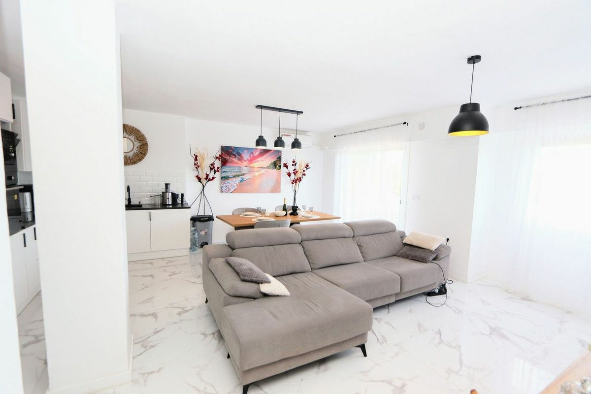 Apartment In Orihuela Costa