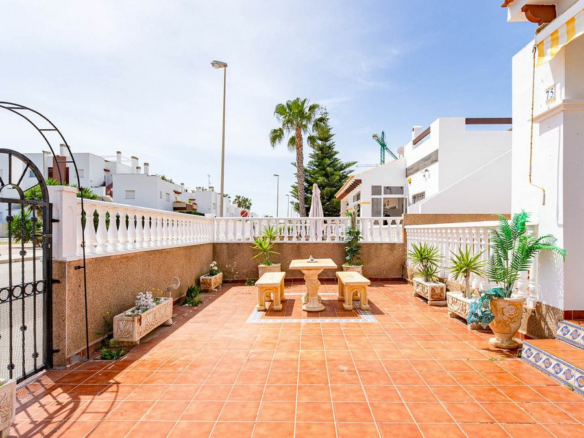 3-bedroom House In Orihuela Costa, Spain (95 M²)