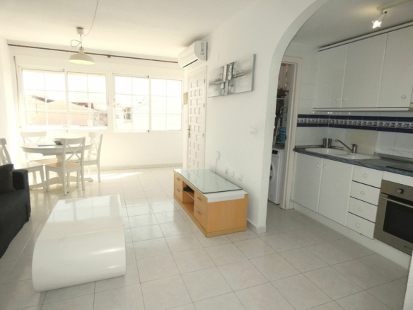 3-bedroom Apartment In Torrevieja, Spain (97 M²)