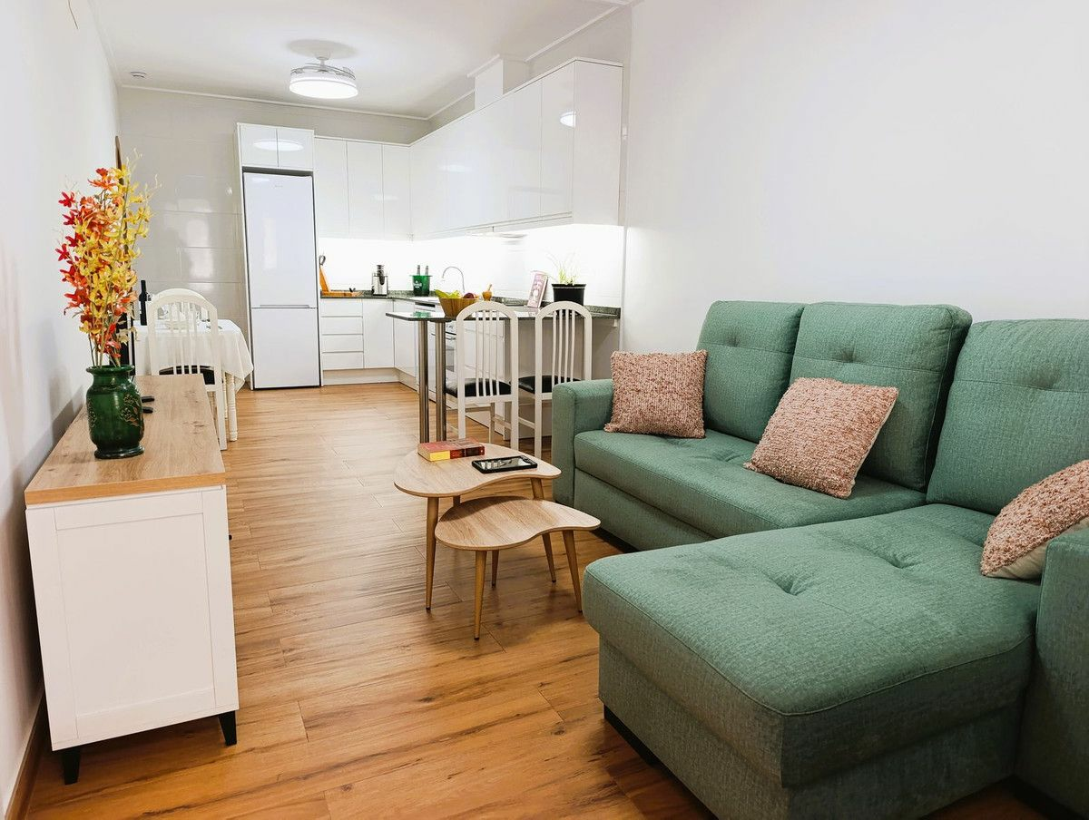 2-8-8fc1ea 2-bedroom Apartment In Torrevieja, Spain (201 M²)