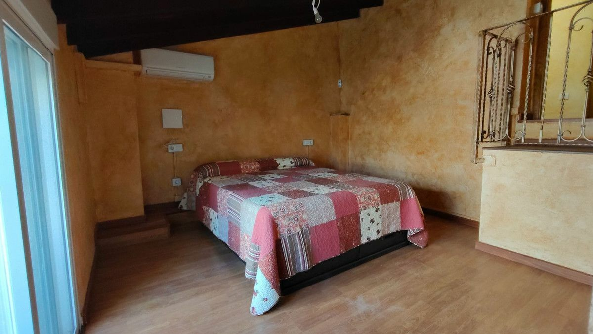 3-bedroom Country House In Abanilla, Spain (301 M²)