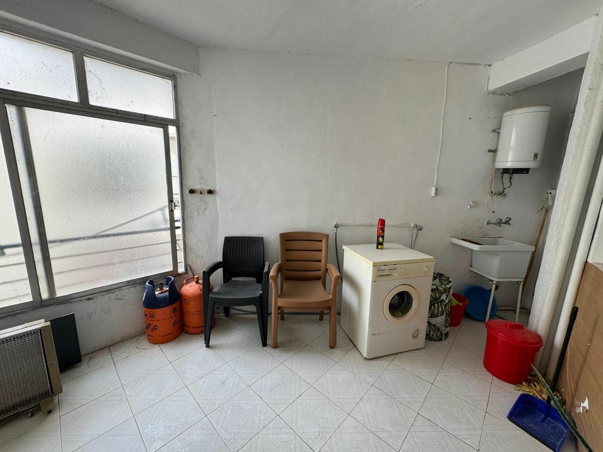 3-bedroom Apartment In Guardamar Del Segura, Spain (109 M²)