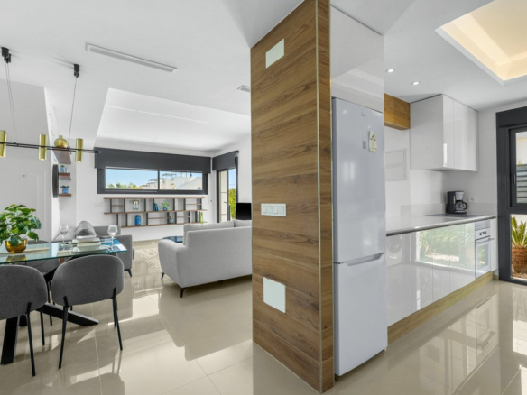 3-bedroom Villa In Rojales, Spain (122 M²)