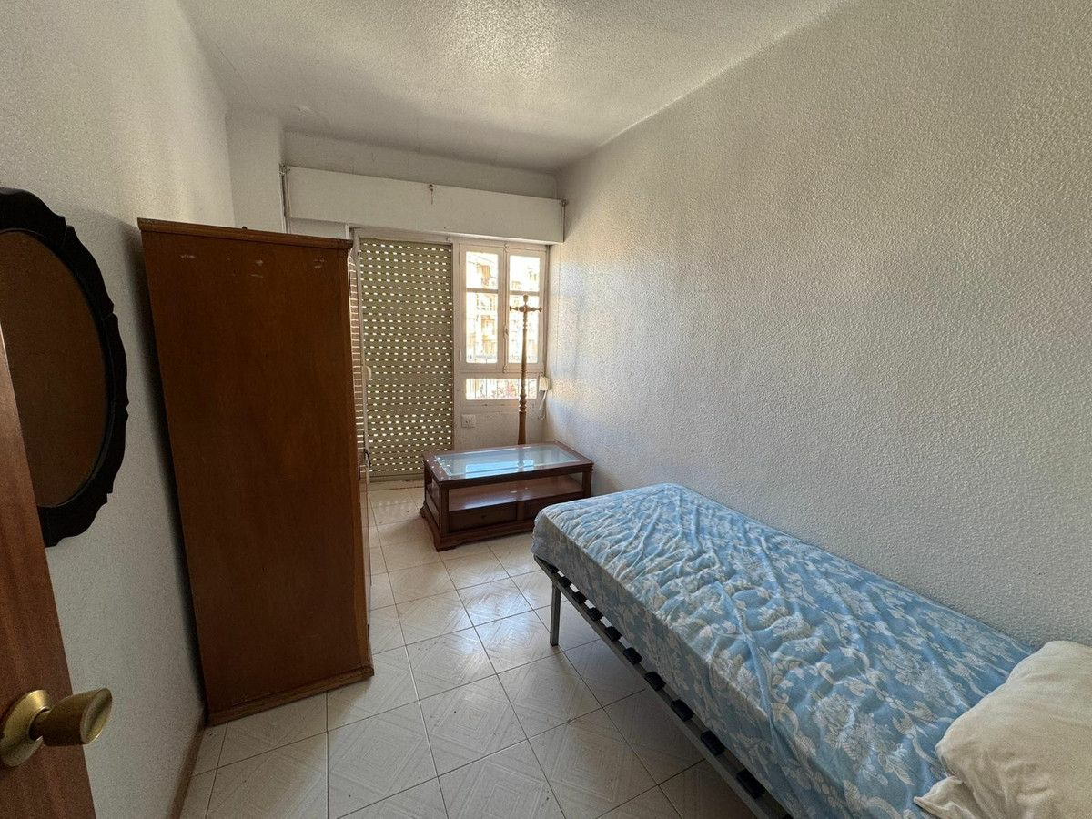 3-bedroom Apartment In Guardamar Del Segura, Spain (109 M²)