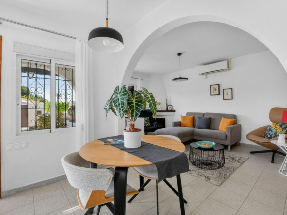 3-bedroom Villa In Torrevieja, Spain (76 M²)