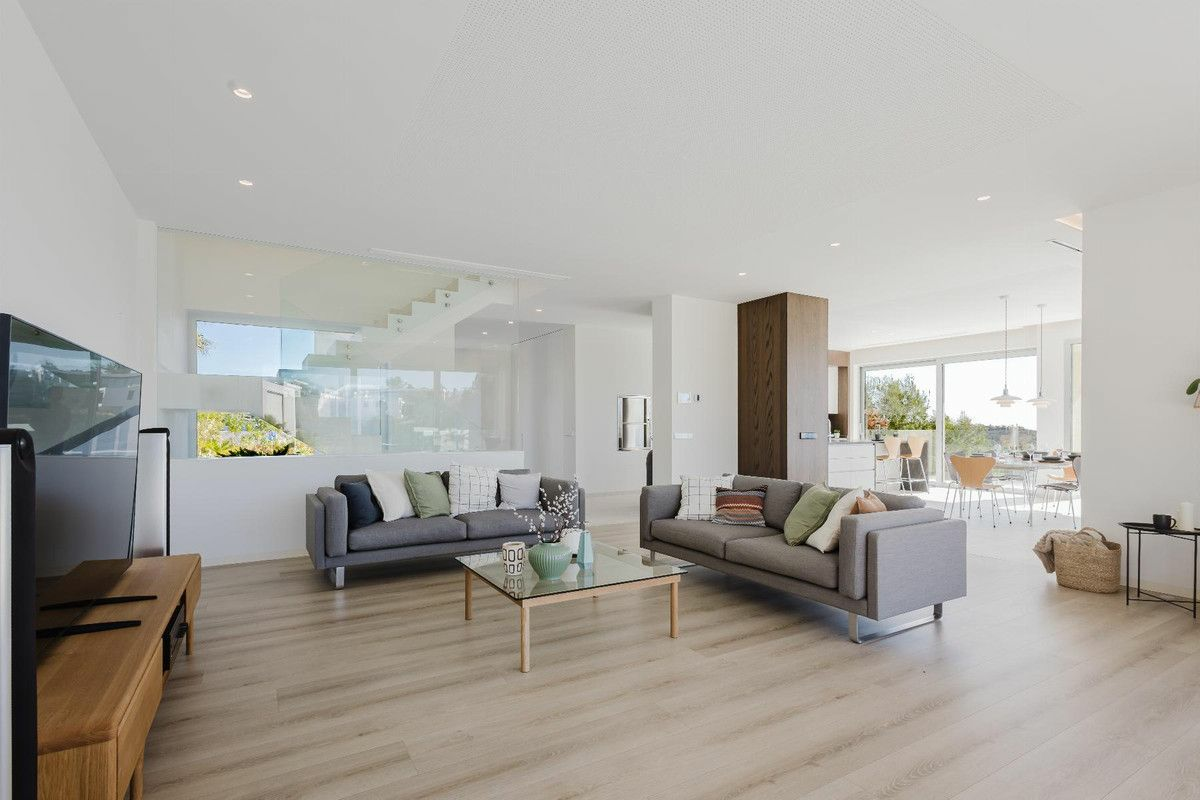 5-bedroom Villa In Orihuela, Spain (546 M²)