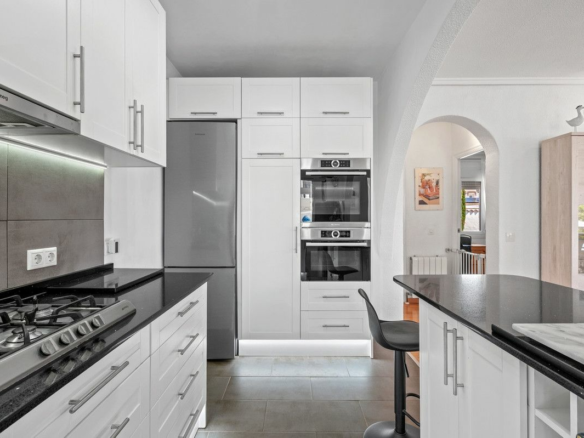 3-bedroom Villa In Rojales, Spain (104 M²)