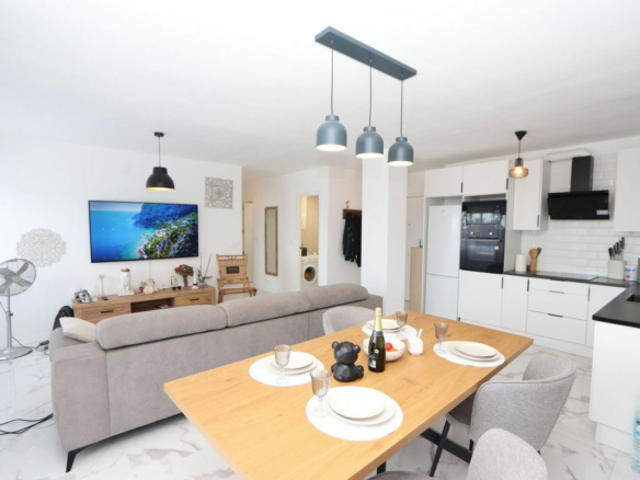 Apartment In Orihuela Costa