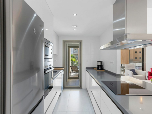 2-bedroom Apartment In Orihuela Costa, Spain (81 M²)