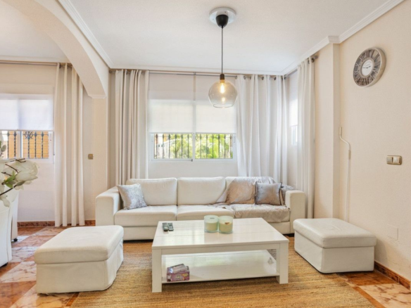 2-bedroom Villa In Orihuela Costa, Spain (75 M²)