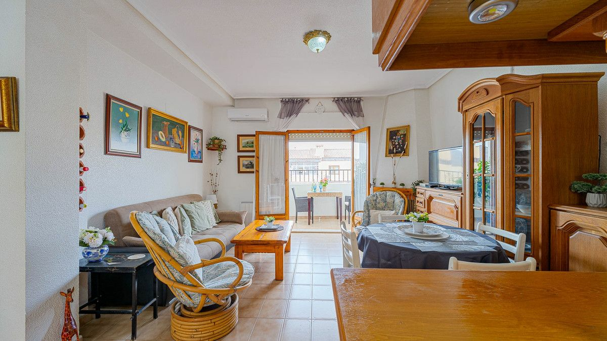 2-bedroom Apartment In Orihuela Costa, Spain (64 M²)