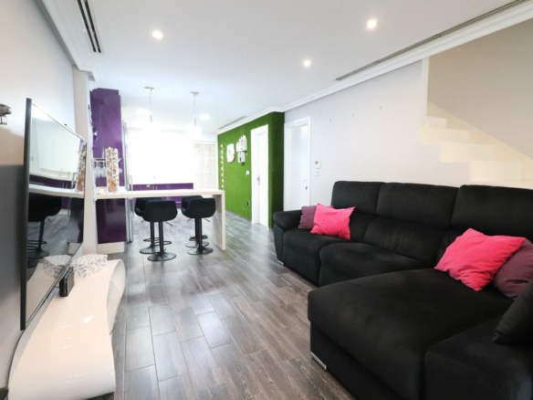 3-bedroom House In Redovan, Spain (241 M²)