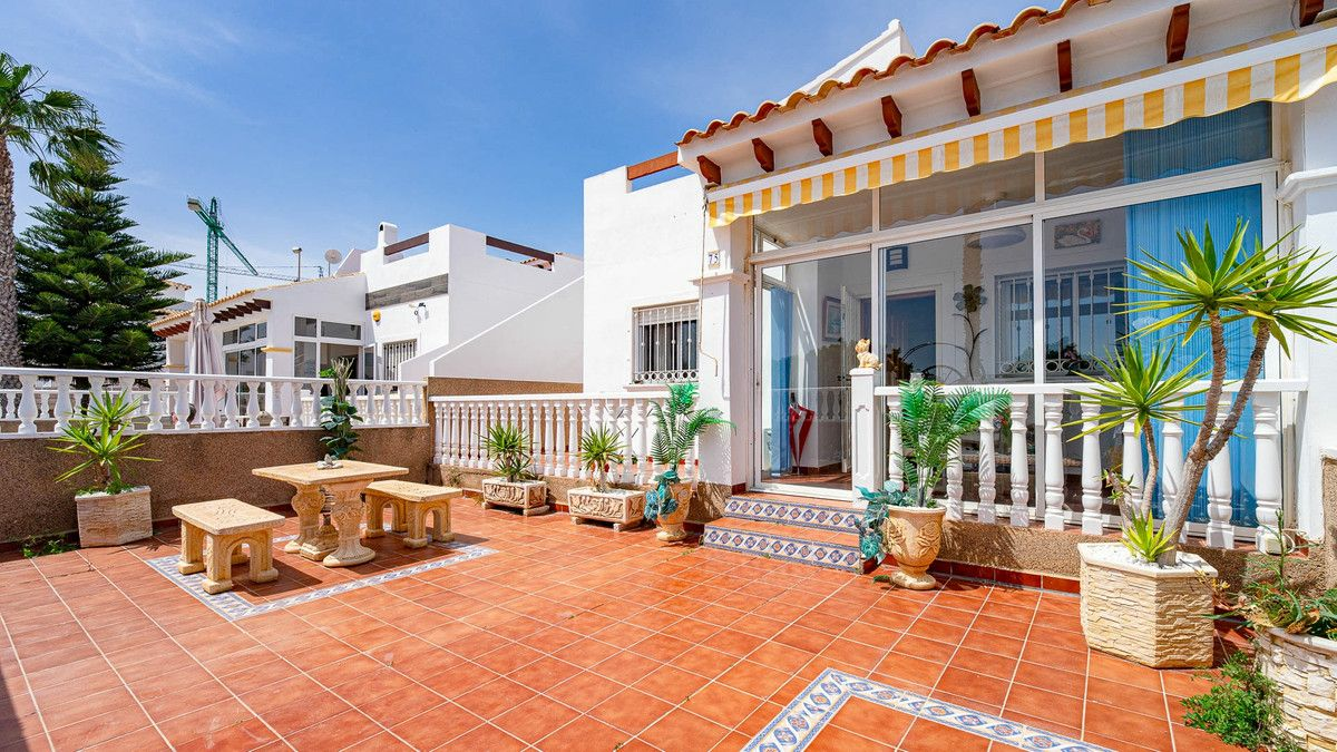 3-bedroom House In Orihuela Costa, Spain (95 M²)