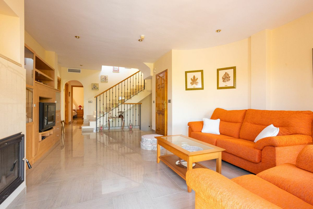 3-bedroom Villa In Cartagena, Spain (138 M²)