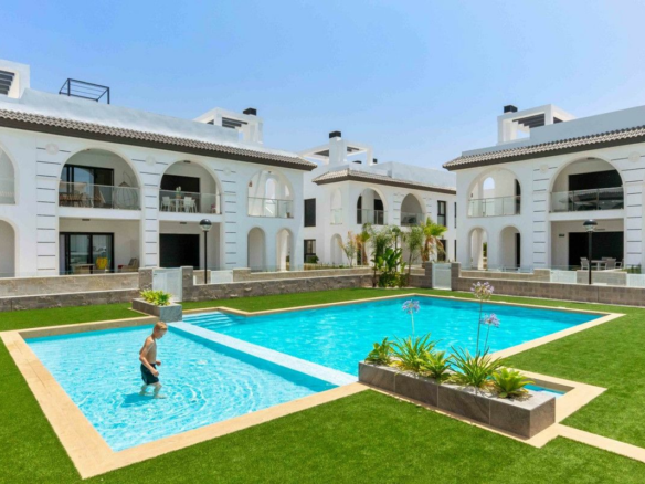 Apartment In Rojales