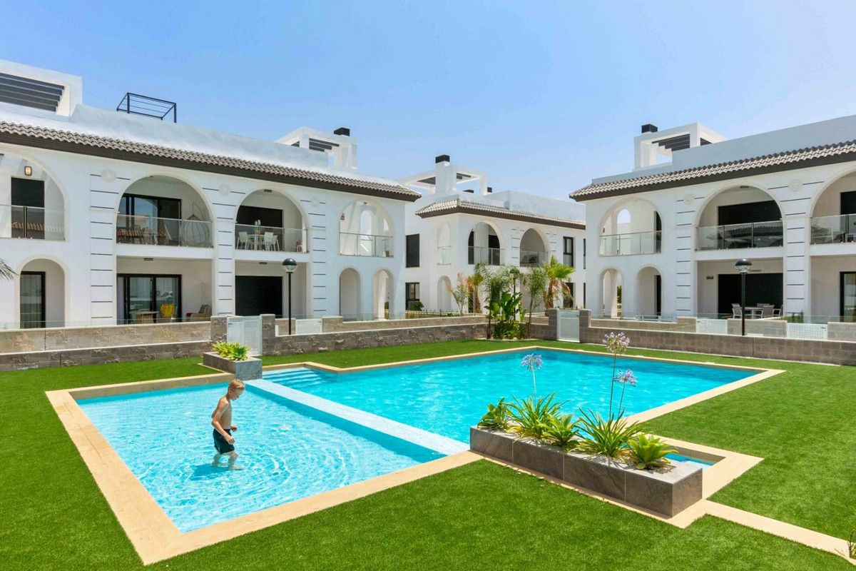 Apartment In Rojales