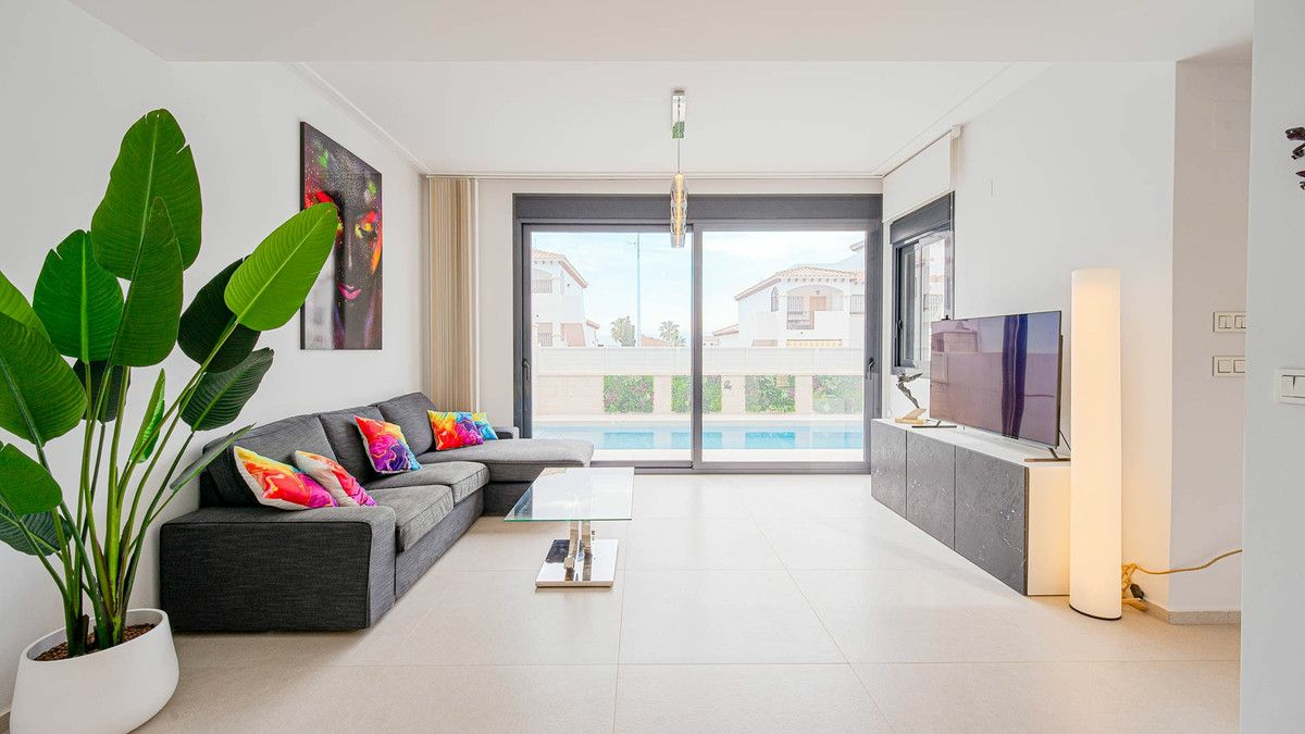4-bedroom Villa In Orihuela Costa, Spain (203 M²)